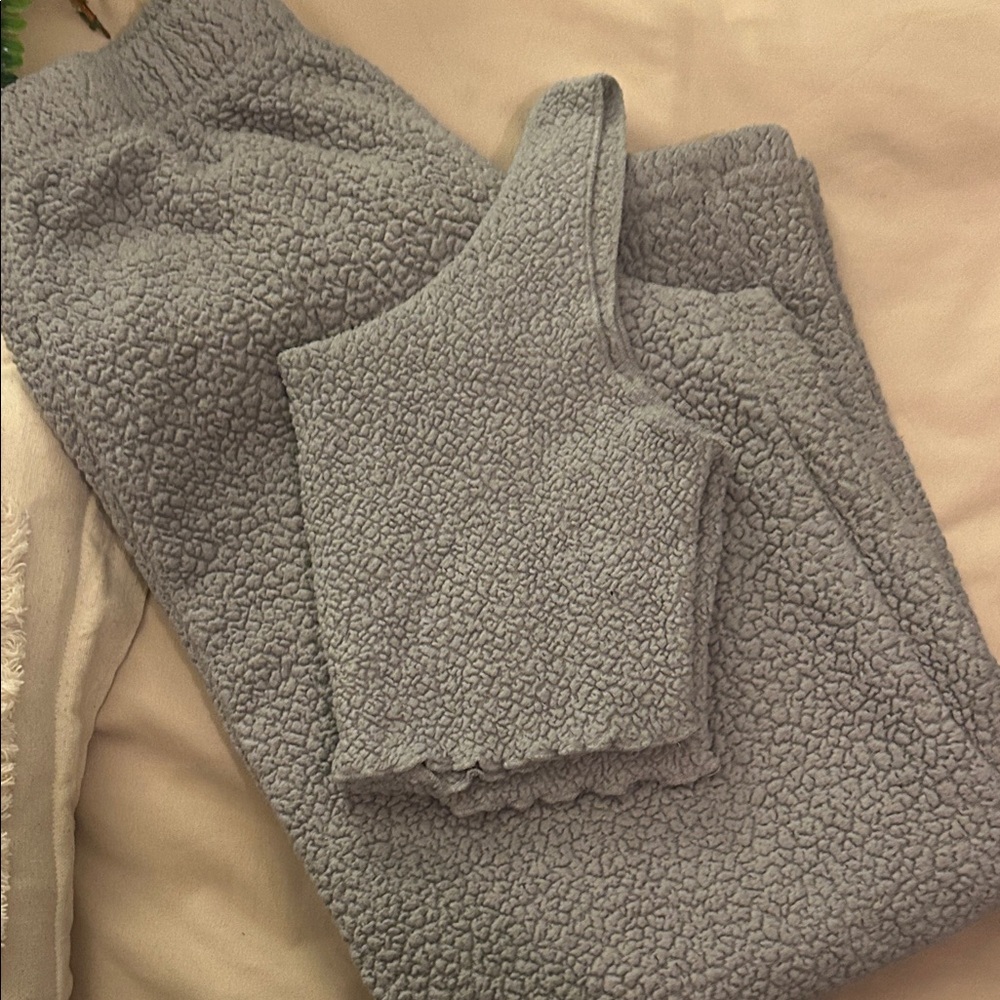 SHEIN Gray Textured Lounge Set